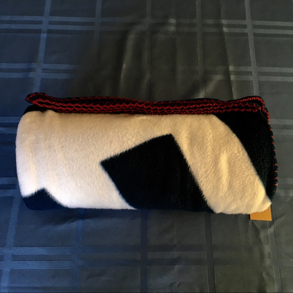 American Eagle Fleece Blanket, NWT